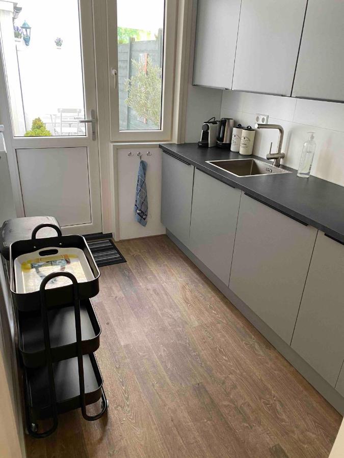 Haagshuisje- Eigen Appartement, Dichtbij Alles, Stijlvol Voorburg Exteriör bild